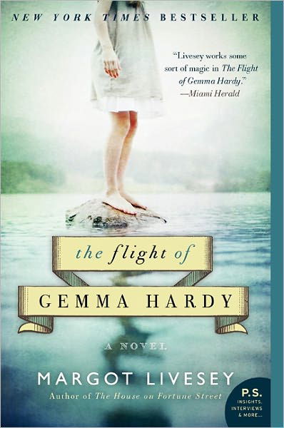 Cover for Margot Livesey · The Flight of Gemma Hardy: A Novel (Paperback Book) (2012)