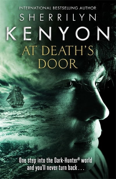 Cover for Sherrilyn Kenyon · At Death's Door - Deadman's Cross (Innbunden bok) (2019)