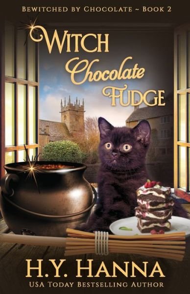 Cover for H y Hanna · Witch Chocolate Fudge: Bewitched By Chocolate Mysteries - Book 2 - Bewitched by Chocolate Mysteries (Paperback Bog) (2017)