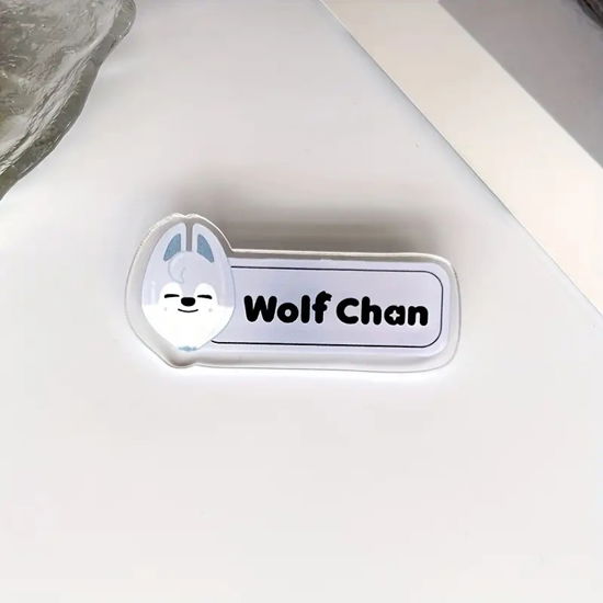 Wolf Chan Acrylic Badge - Stray Kids - Fanituote -  - 9951171024245 - torstai 18. tammikuuta 2024