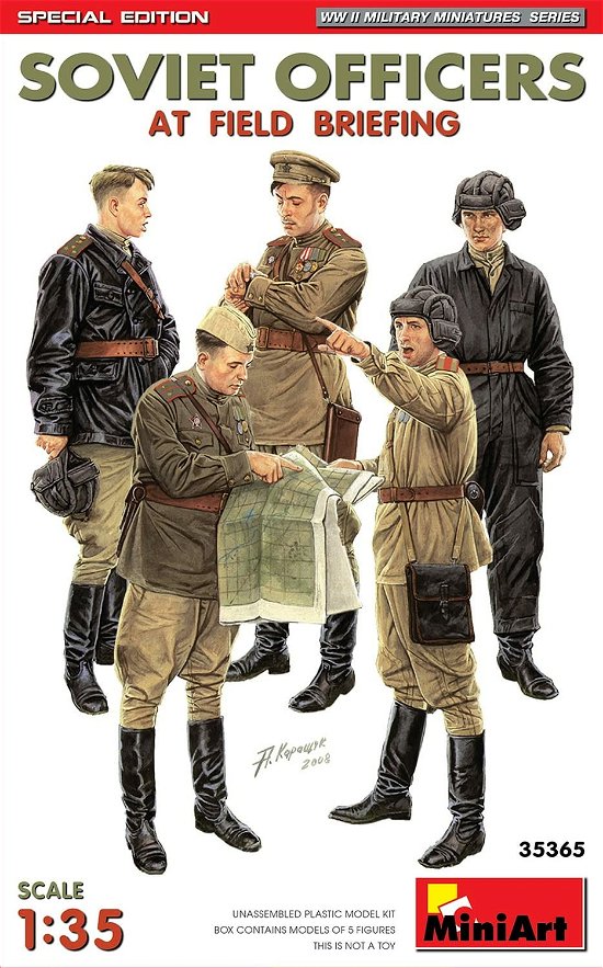 Cover for Miniart · 1/35 Soviet Officers At Field Briefing Se (Leksaker)