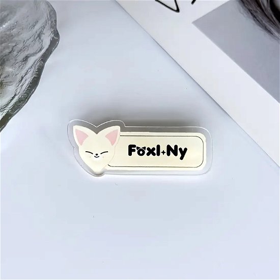 FoxI.Ny Acrylic Badge - Stray Kids - Merchandise -  - 9951171028250 - 18. januar 2024