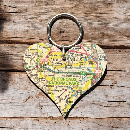 Cover for OS Map Wooden Heart Key-ring - The Broads (MERCH) (2025)