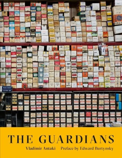Cover for Vladimir Antaki · The Guardians (Gebundenes Buch) (2019)
