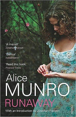 Runaway: AS SEEN ON BBC BETWEEN THE COVERS - Alice Munro - Bøger - Vintage Publishing - 9780099472254 - 2. februar 2006