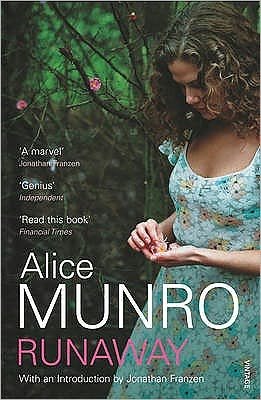 Runaway: AS SEEN ON BBC BETWEEN THE COVERS - Alice Munro - Bøker - Vintage Publishing - 9780099472254 - 2. februar 2006