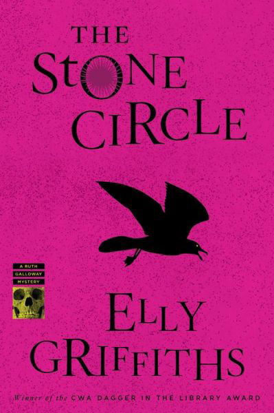Cover for Elly Griffiths · The Stone Circle: A Mystery - Ruth Galloway Mysteries (Paperback Bog) (2020)