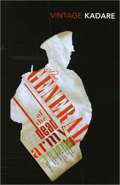 Cover for Ismail Kadare · General Of The Dead Army (Paperback Bog) (2008)