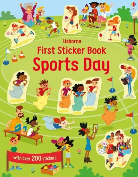 First Sticker Book Sports Day - First Sticker Books - Jessica Greenwell - Livros - Usborne Publishing Ltd - 9781474968270 - 27 de maio de 2021