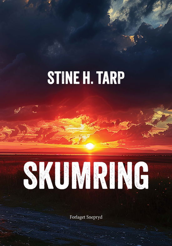 Stine H. Tarp · Skumring (Inbunden Bok) (2024)