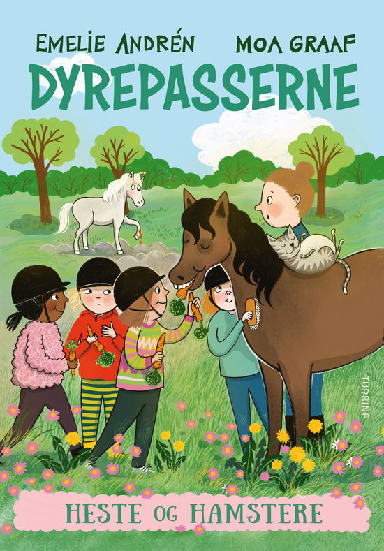 Cover for Emelie Andrén · Dyrepasserne. Heste og hamstere (Hardcover Book) [1e uitgave] (2025)