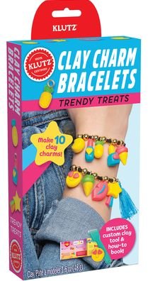Cover for Editors of Klutz · Clay Charm Bracelets: Trendy Treats - Klutz (Buch) (2020)