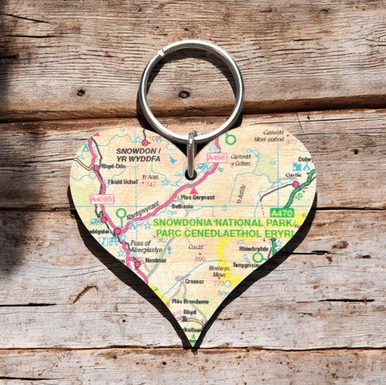 Cover for OS Map Wooden Heart Key-ring - Snowdonia National Park (MERCH) (2025)