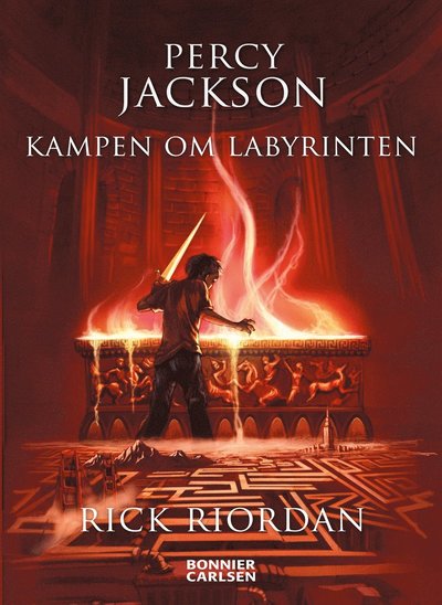 Cover for Rick Riordan · Percy Jackson: Kampen om Labyrinten (ePUB) (2015)