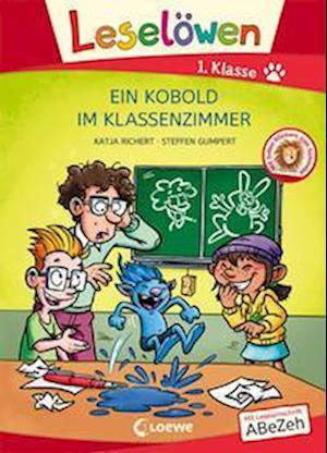 Leselöwen 1. Klasse - Ein Kobold im Klassenzimmer (Großbuchstabenausgabe) - Katja Richert - Kirjat - Loewe - 9783743214286 - keskiviikko 17. elokuuta 2022