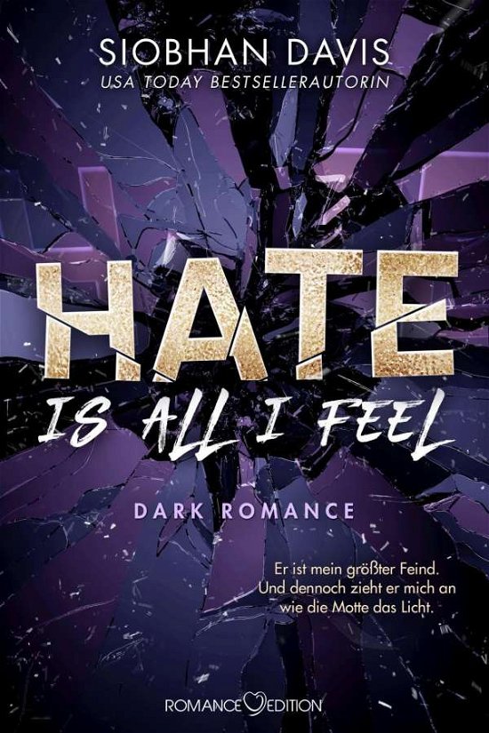Cover for Davis · Hate is all I feel (Book)