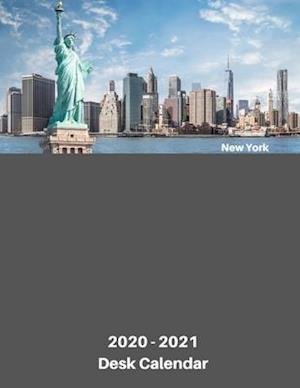Cover for 8333 Publishing · New York 2020 - 2021 Desk Calendar (Paperback Book) (2020)