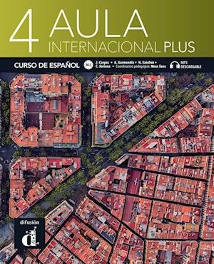 Cover for Aula internacional Plus 4 . Libro del alumno + audios y vídeos online (Taschenbuch) (2022)