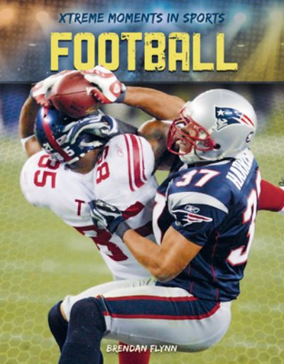 Football - Brendan Flynn - Books - ABDO Publishing Company - 9781532199295 - December 15, 2022