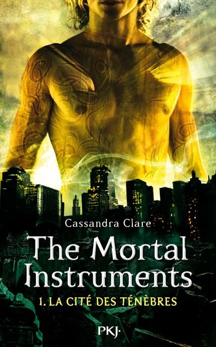 Cover for Cassandra Clare · The Mortal Instruments Tome 1 La Cite des Tenebres (Paperback Bog) (2013)
