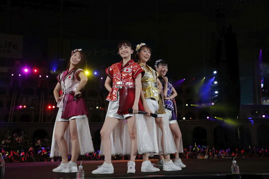 Cover for Momoiro Clover Z · Momoclo Mania 2019 Road to 2020 Shijou Saidai No Pre Kaikaishiki Live Bl (MBD) [Japan Import edition] (2020)