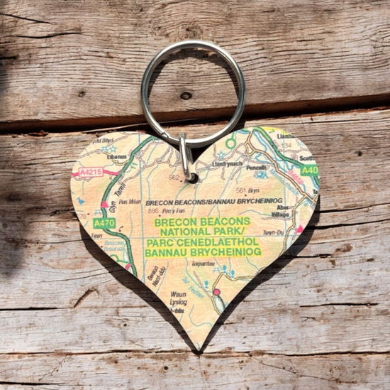 Cover for OS Map Wooden Heart Key-ring - Brecon Beacons National Park (MERCH) (2025)
