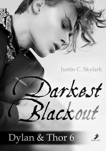 Cover for Skylark · Darkest Blackout (N/A)