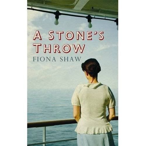 Cover for Fiona Shaw · A Stone's Throw (Paperback Bog) (2012)