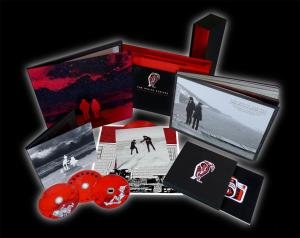 The White Stripes · Under Great White Northern Lights (LP/CD/DVD) [Deluxe edition] (2010)