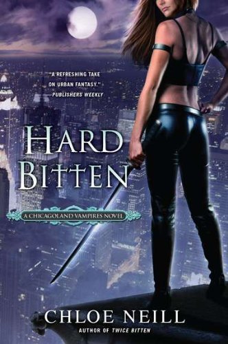 Cover for Chloe Neill · Hard Bitten (Chicagoland Vampires) (Paperback Book) (2011)