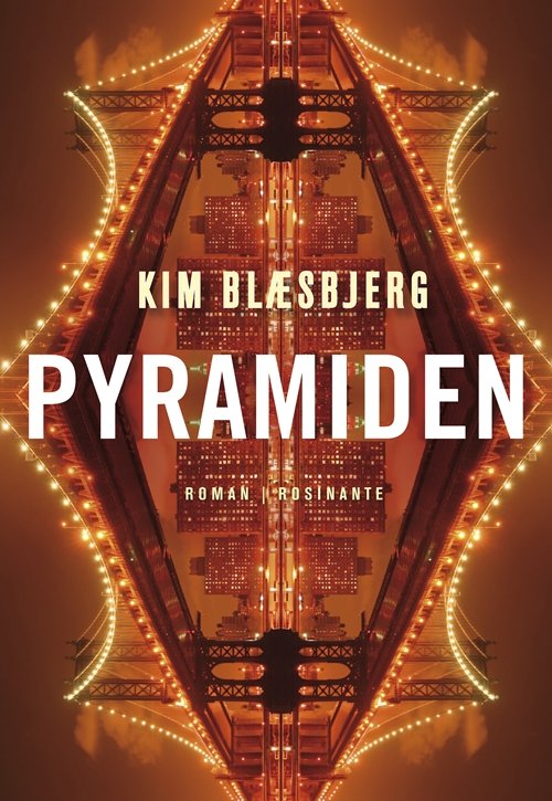 Cover for Kim Blæsbjerg · Pyramiden (Sewn Spine Book) [1. wydanie] (2010)