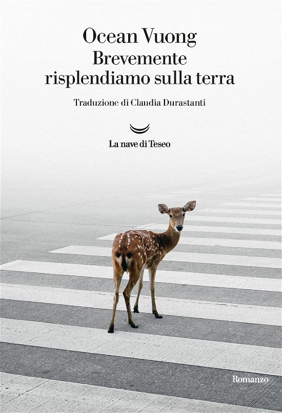 Cover for Ocean Vuong · Brevemente Risplendiamo Sulla Terra (Buch)