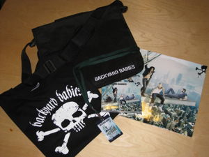 Backyard Babies - Ltd.bag Ed. (Cd+lp) - Backyard Babies - Musik - Versity - 4046661148329 - 1. oktober 2008