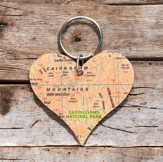 Cover for OS Map Wooden Heart Key-ring - Cairngorms National Park (MERCH) (2025)