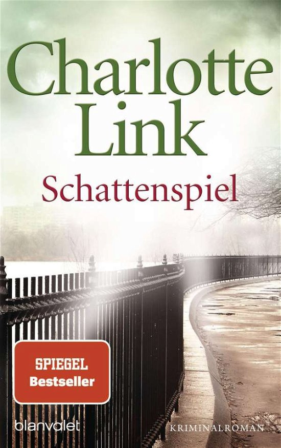 Schattenspiel - Charlotte Link - Books - Verlagsgruppe Random House GmbH - 9783442377329 - November 28, 2008