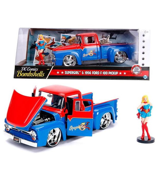 Cover for Figurine · Dc Comics: Super Girl 1956 Ford F100 In Scala 1:24 Die-Cast Con Personaggio (MERCH)