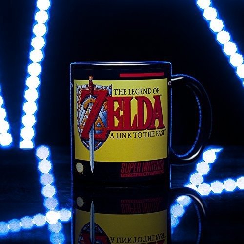 Nintendo Mug The Legend of Zelda Mug - Paladone - Produtos - Paladone - 5055964713331 - 17 de janeiro de 2020