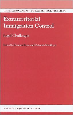 Cover for Forthcoming · Extraterritorial Immigration Control (Immigration and Asylum Law and Policy in Europe) (Hardcover Book) (2010)