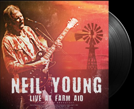 Live At Farm Aid - Neil Young - Muziek - CULT LEGENDS - 8717662587337 - 21 oktober 2022