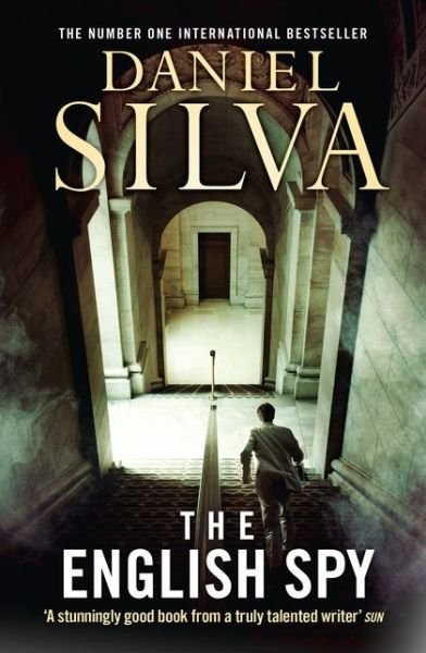 Cover for Daniel Silva · The English Spy (Taschenbuch) (2016)