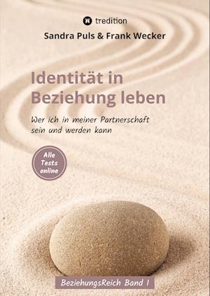 Cover for Frank Wecker · Identität in Beziehung leben (Book) (2022)