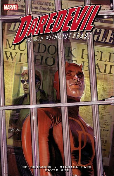 Cover for Ed Brubaker · Daredevil By Brubaker &amp; Lark Ultimate Collection 1 (Paperback Book) (2012)