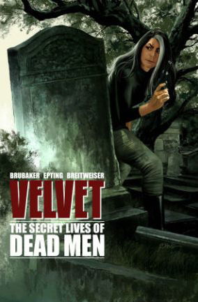 Cover for Ed Brubaker · Velvet Volume 2: The Secret Lives of Dead Men (Paperback Bog) (2015)