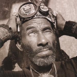 On the Wire (25th Anniversary Expanded 2cd Edition) - Lee 'scratch' Perry - Música - DOCTOR BIRD - 5013929286344 - 27 de junho de 2025