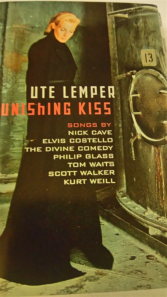 Cover for Nick Cave  · Punishing Kiss (Kassett)