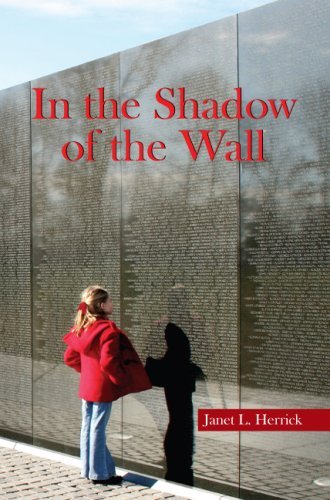 In the Shadow of the Wall - Janet L. Herrick - Bøker - Xlibris Corporation - 9781425758349 - 9. november 2007