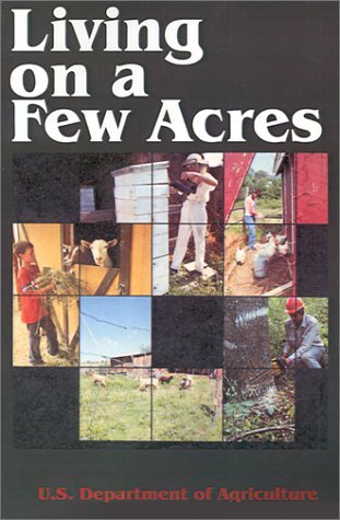Cover for U S Department of Agriculture · Living on a Few Acres (Paperback Bog) (2001)