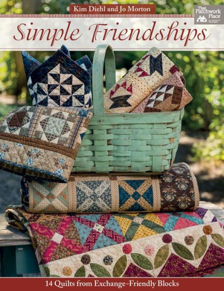 Simple Friendships: 14 Quilts from Exchange-Friendly Blocks - Kim Diehl - Bøger - Martingale & Company - 9781604687354 - 15. februar 2017