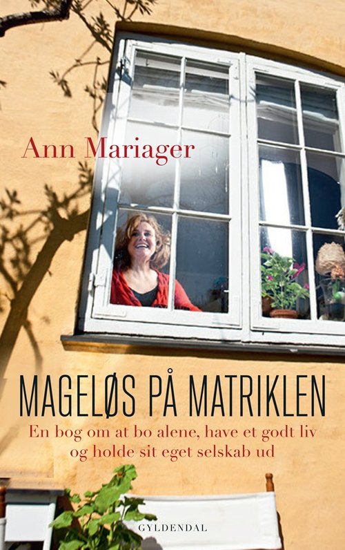 Cover for Ann Mariager · Mageløs på matriklen (Hæftet bog) [1. udgave] (2013)