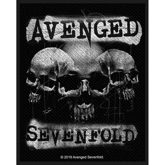 Avenged Sevenfold Standard Woven Patch: 3 Skulls - Avenged Sevenfold - Fanituote - PHD - 5055339797362 - maanantai 28. lokakuuta 2019
